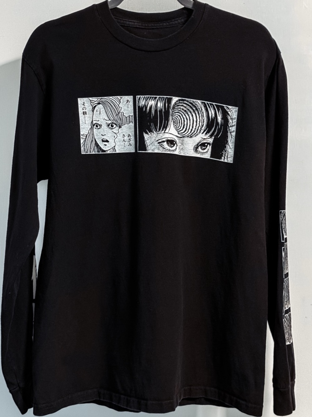 Uzumaki Junji Ito Black Graphic Long Sleeve Tee M Hot Topic